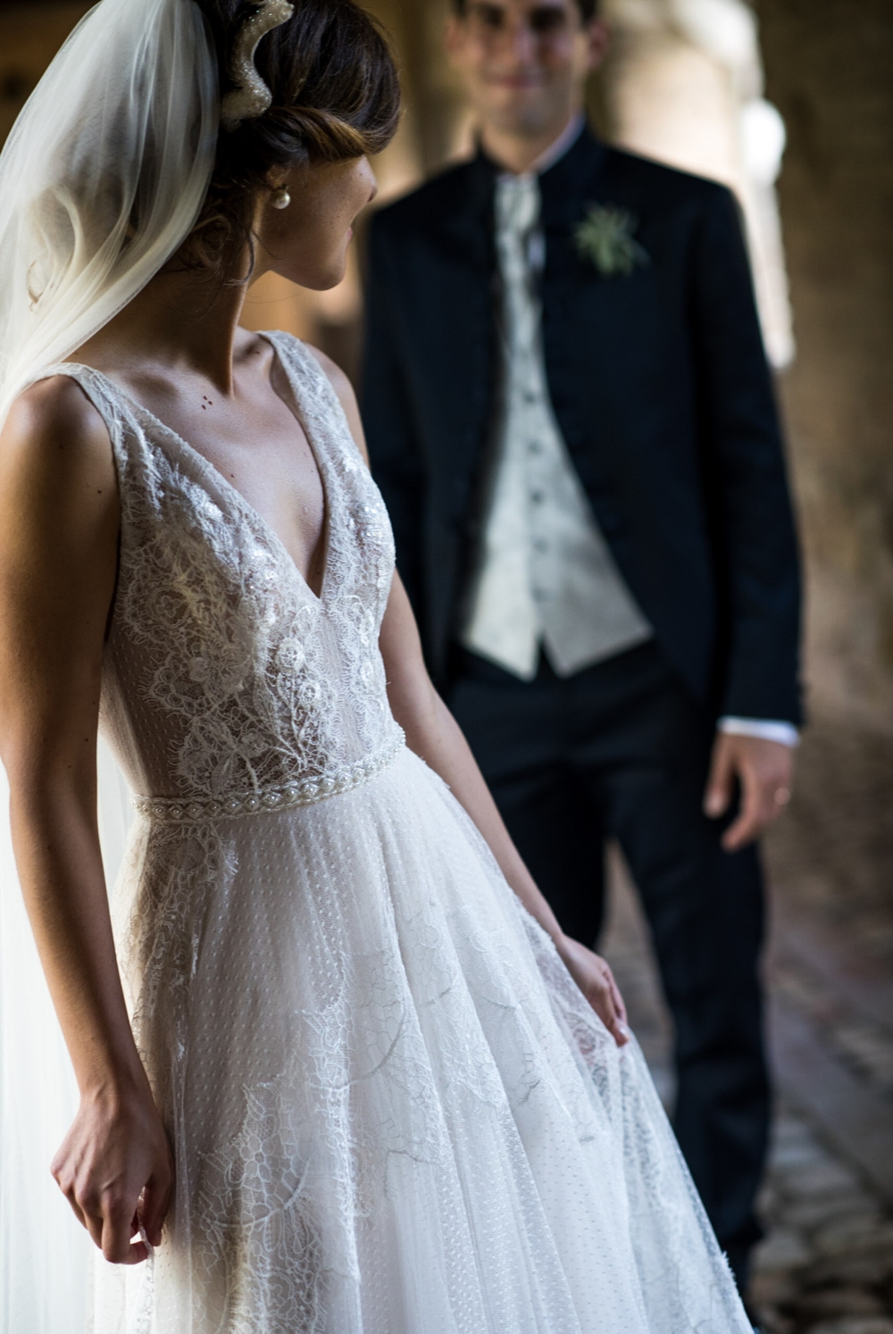 wedding on the rocks italy