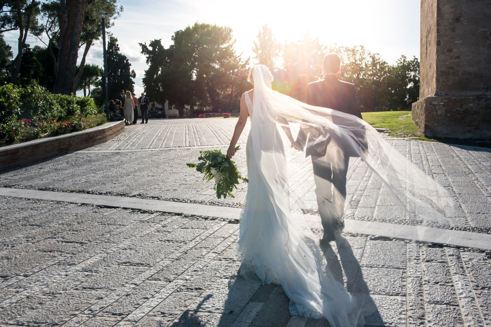 wedding on the rocks italy
