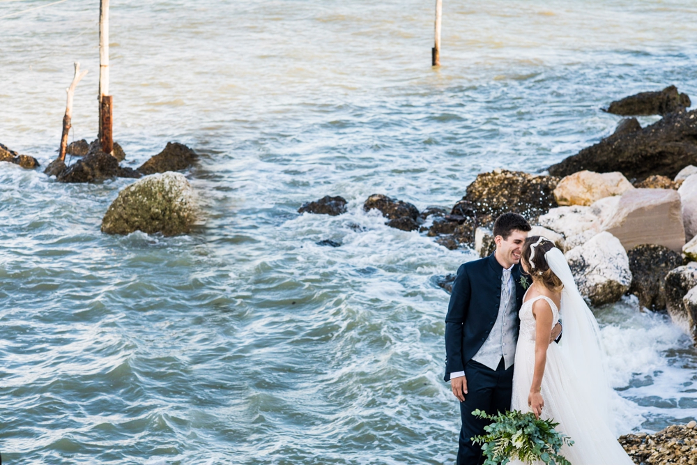 wedding on the rocks italy