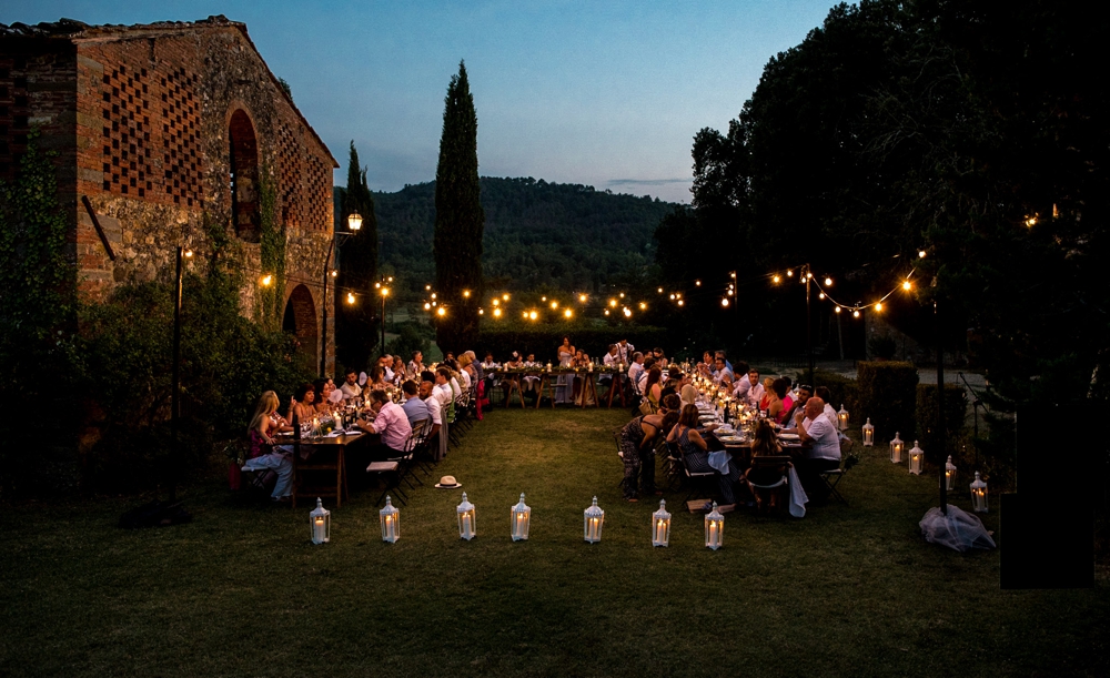 wedding photographs in tuscany