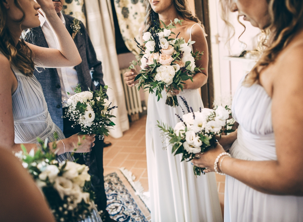 wedding photographs in tuscany